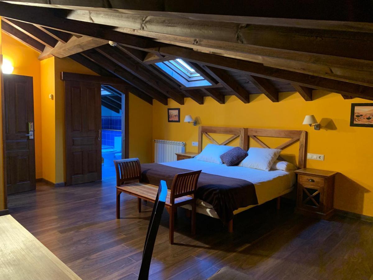 Hotel El Quintanal Bode Exteriör bild